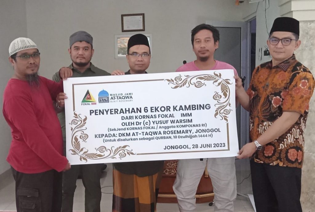Penyerahan 6 Ekor Kambing sebagai Hewan Kurban Oleh KORNAS FOKAL IMM